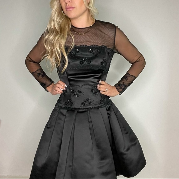 Lillie Rubin Black Long Mesh Sleeve Beaded Dress 6 - Picture 16 of 16